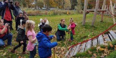Feestelijke ingebruikname van het nieuwe speeltoestel in Zuiderpret op Zaterdag 10 november. Feestelijke ingebruikname van het nieuwe speeltoestel in Zuiderpret op Zaterdag 10 november.