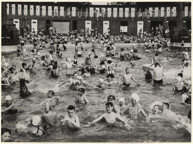 Openlucht zwembad 1955