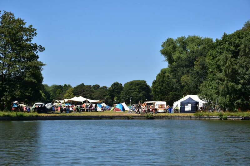 De Buurtcamping Zuiderpark 2023 zoekt vrijwilligers!
