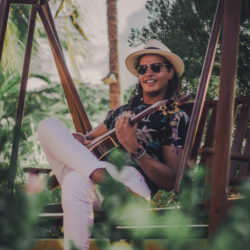 Aymar Torres zingt kinderliedjes (2+)